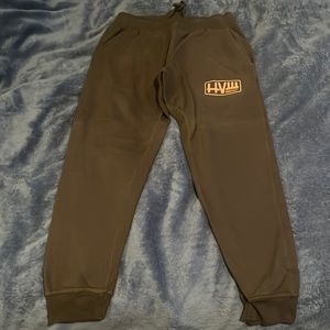 EUC HVIII Green Joggers Sz Medium